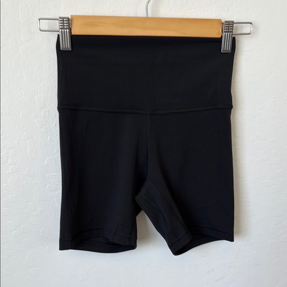 Lululemon Align Bike Shorts size 4 6” inseam in black